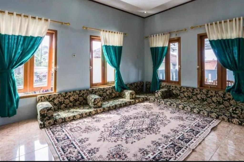 Villa Mutiara Citra Puncak Bu Eva Sampal Dış mekan fotoğraf