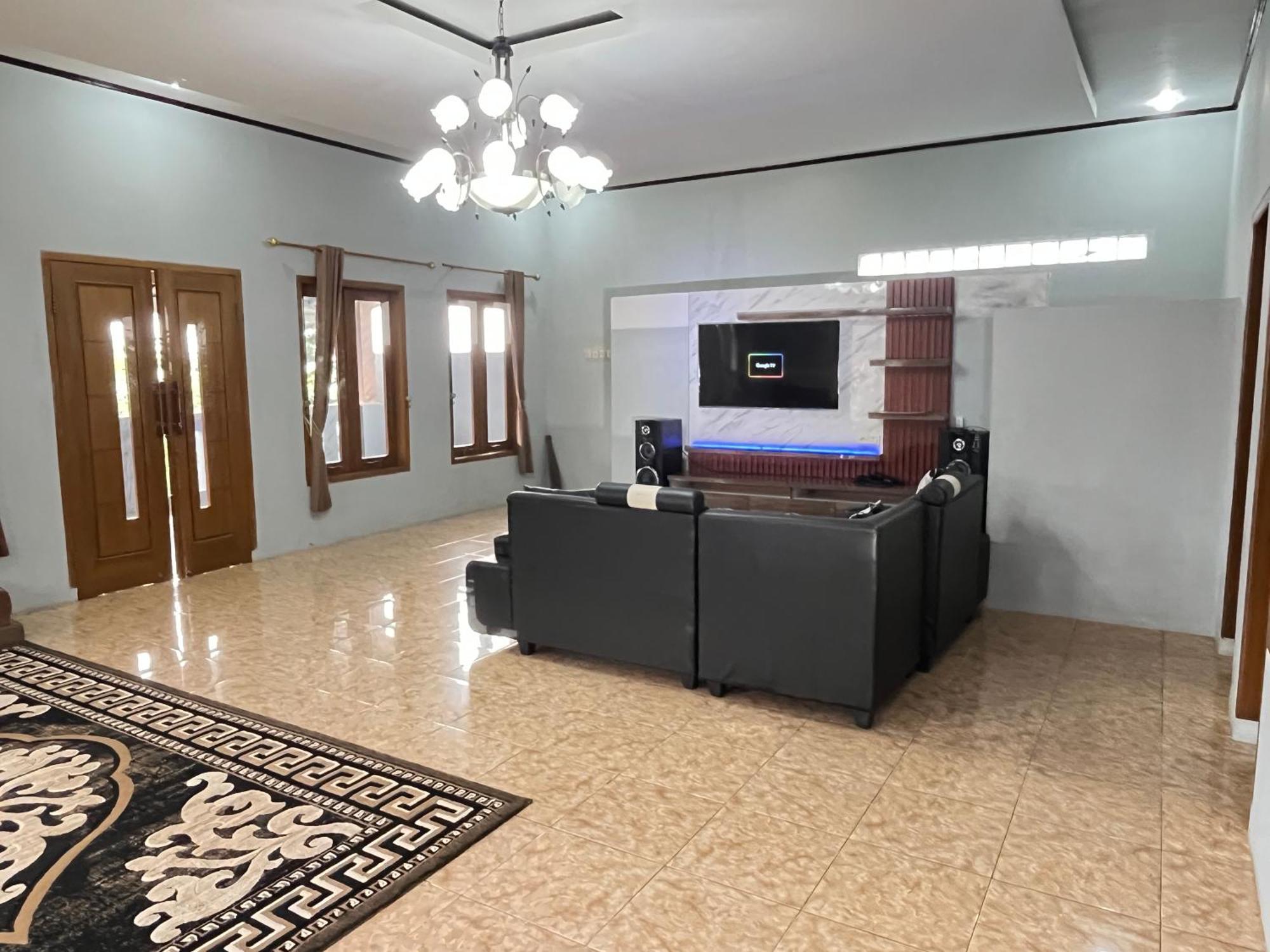 Villa Mutiara Citra Puncak Bu Eva Sampal Dış mekan fotoğraf